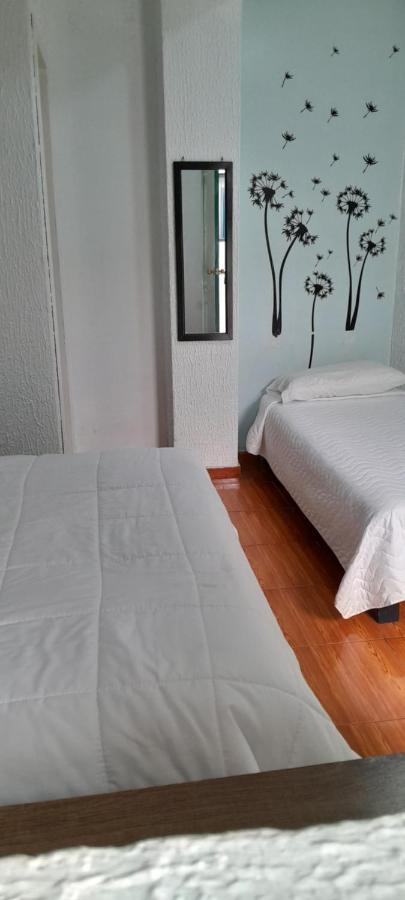 Hostal Brilliant Quito Exterior photo