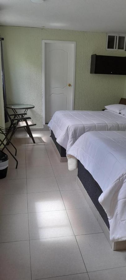 Hostal Brilliant Quito Exterior photo