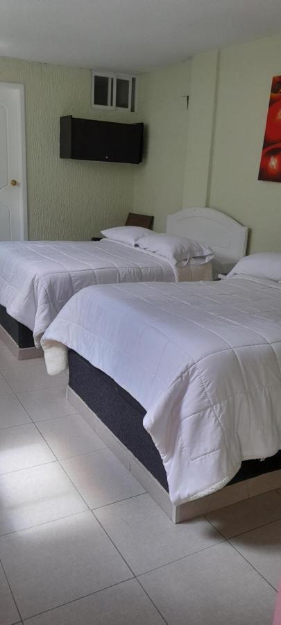 Hostal Brilliant Quito Exterior photo
